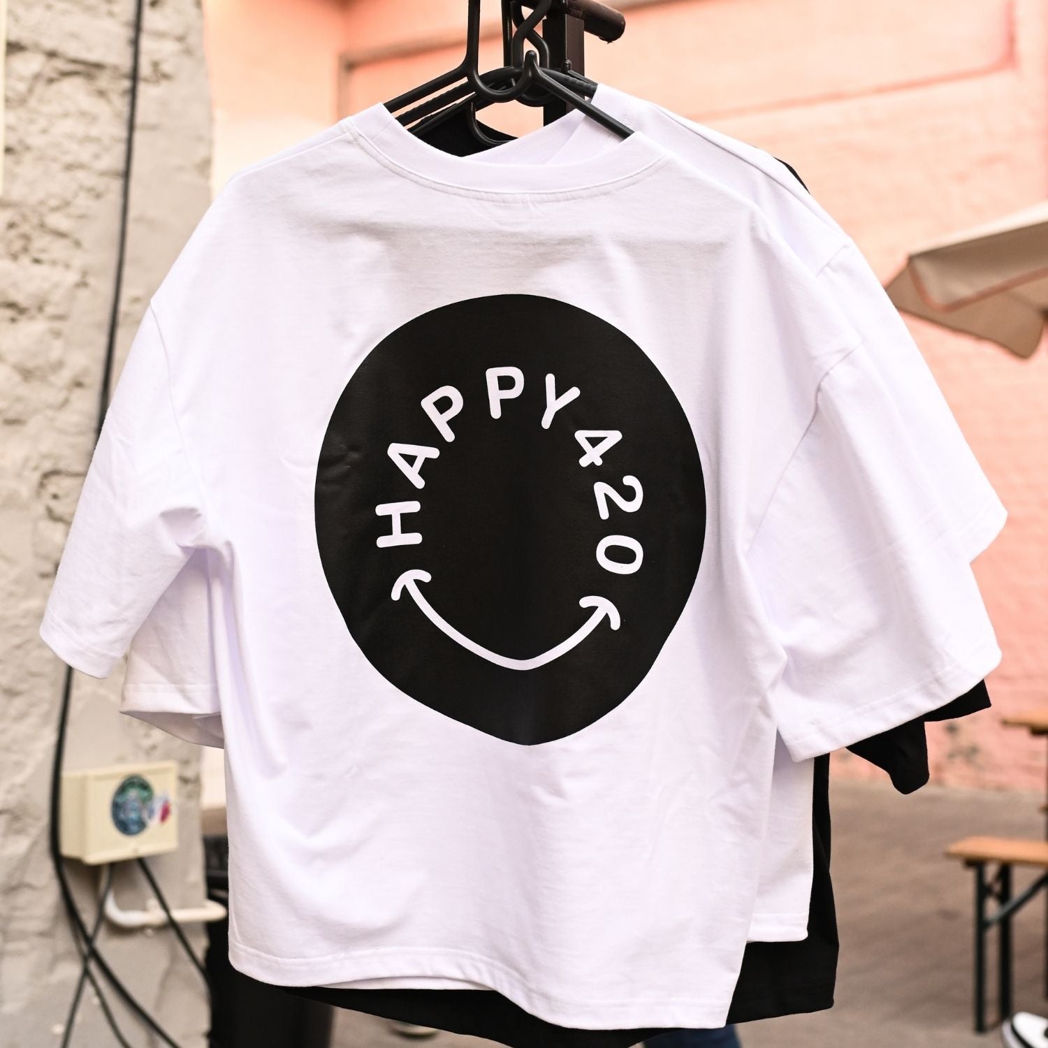 Happy420 Box T-shirt – White
